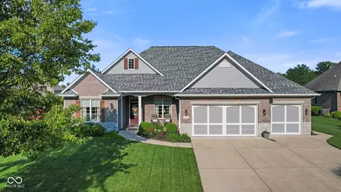 7353 Misty Woods Ln, Indianapolis, IN 46237