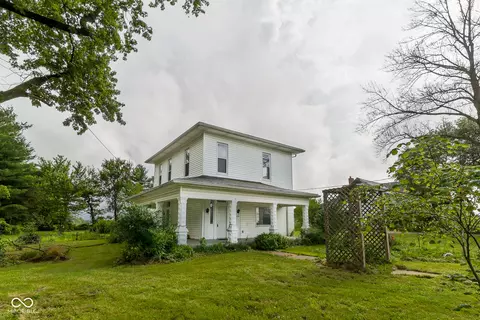 410 W Main St, Bainbridge, IN 46105