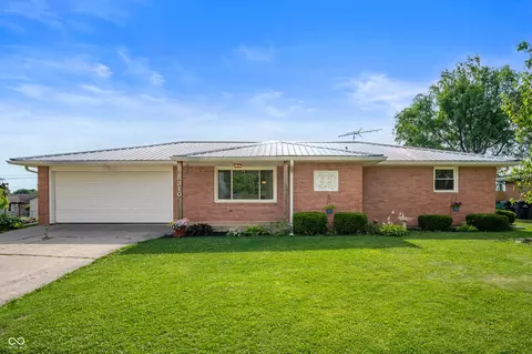 8310 S May St, Daleville, IN 47334