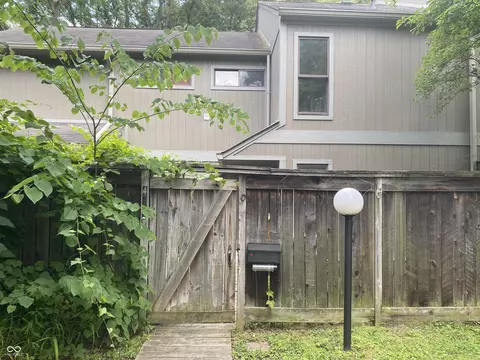 4231 Woodsage Trce #1, Indianapolis, IN 46237