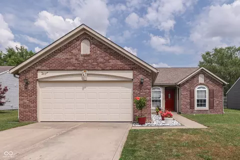 4031 Fairoaks Ct, Franklin, IN 46131