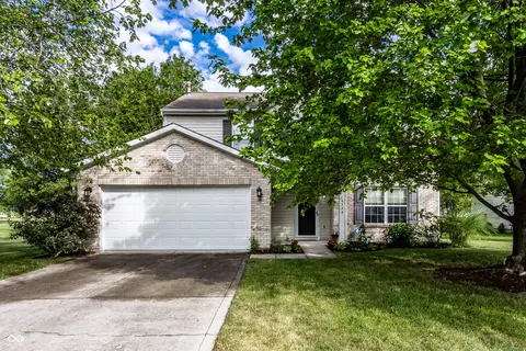 6544 Stafford Trce, Zionsville, IN 46077