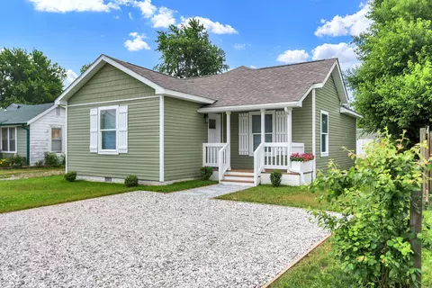 939 E Warren St, Martinsville, IN 46151