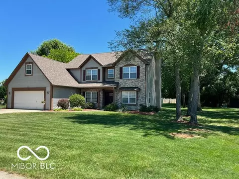 238 W Ramey St, Rossville, IN 46065