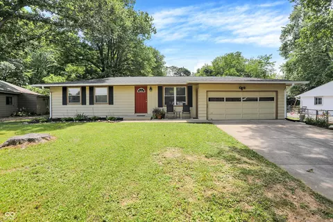 1127 Corn Tassel Row, Greenwood, IN 46142
