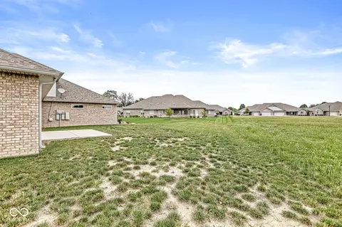 313 Bay Ridge Dr, Pendleton, IN 46064 photo 29