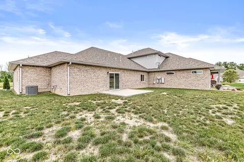 313 Bay Ridge Dr, Pendleton, IN 46064 photo 30