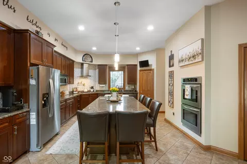 Kitchen - 7055 Mayapple Ln, Pendleton, IN 46064 photo 5 of 7