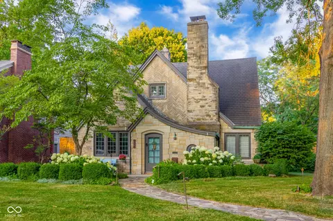 1715 Franklin St, Columbus, IN 47201