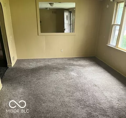 Living - 841 Banta Ave, Madison, IN 47250 photo 2 of 2