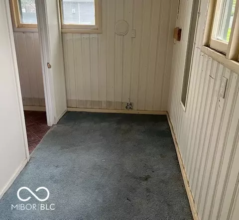 Entry Way - 841 Banta Ave, Madison, IN 47250 photo 1 of 1