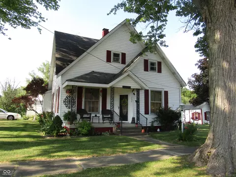 202 Orchard St, Waynetown, IN 47990