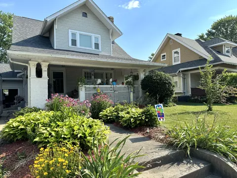 142 W Washington St, Mooresville, IN 46158