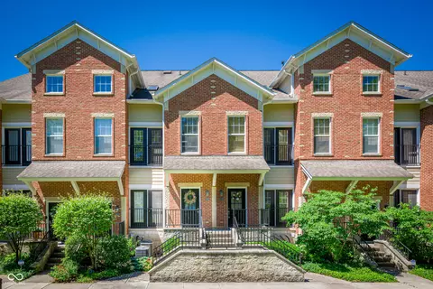 1070 Reserve Way #1070, Indianapolis, IN 46220