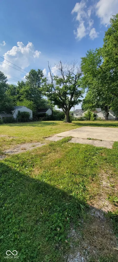 2461 N Centennial St, Indianapolis, IN 46222