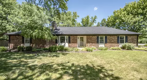 8928 Lantern Ln, Indianapolis, IN 46256