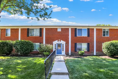 927 Hoover Village Dr #927D, Indianapolis, IN 46260