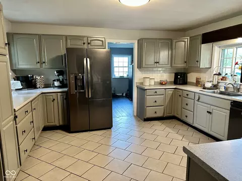 1361 N 400 E, Windfall, IN 46076 photo 6