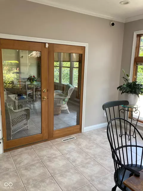 Entry Way - Undisclosed, Columbus, IN 47201 photo 2 of 3