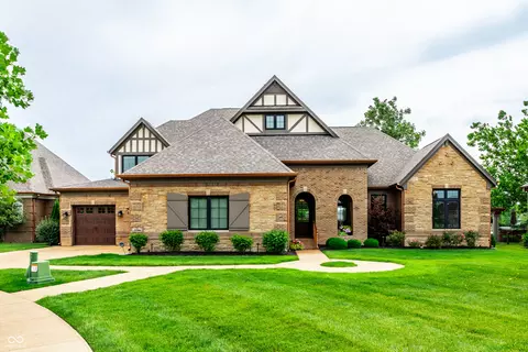 11713 West Rd, Zionsville, IN 46077