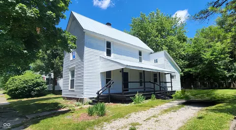 509 N Sycamore St, Ladoga, IN 47954