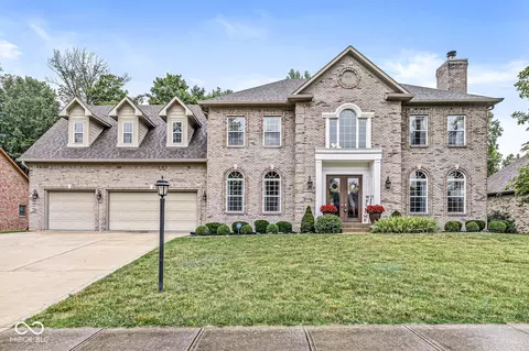 5760 Hickory Woods Dr, Plainfield, IN 46168