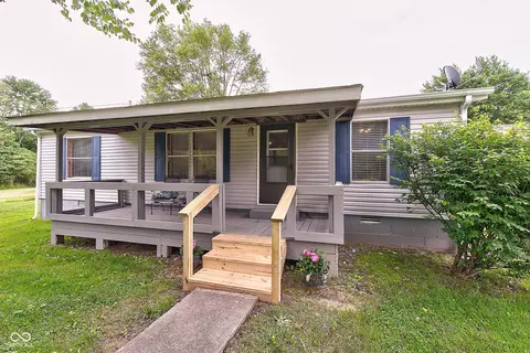 10845 S 400 W, Columbus, IN 47201