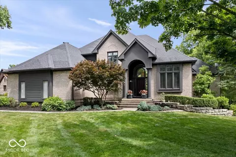 10326 Treeline Ct, Fishers, IN 46037