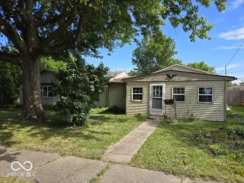 1454 W Mcclurg St, Frankfort, IN 46041