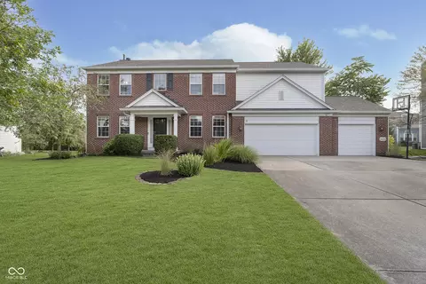 14250 Esprit Dr, Westfield, IN 46074