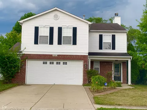 8302 Becks Mill Ln, Indianapolis, IN 46113