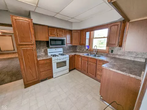 Kitchen - 8657 E County Road 700 N, Forest, IN 46039 photo 1 of 2