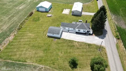 8657 E County Road 700 N, Forest, IN 46039