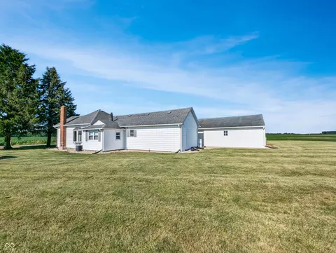 Exterior - 8657 E County Road 700 N, Forest, IN 46039 photo 4 of 11