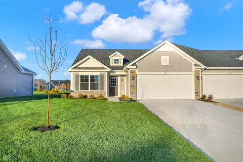 140 Maxim Ct, Cumberland, IN 46229