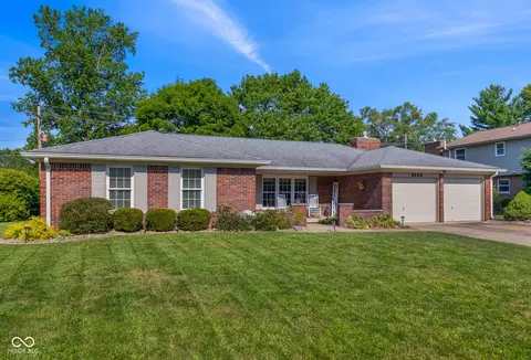 3140 Heather Ln, Columbus, IN 47203