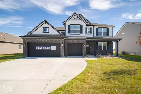 71 Miller Dr, Whiteland, IN 46184