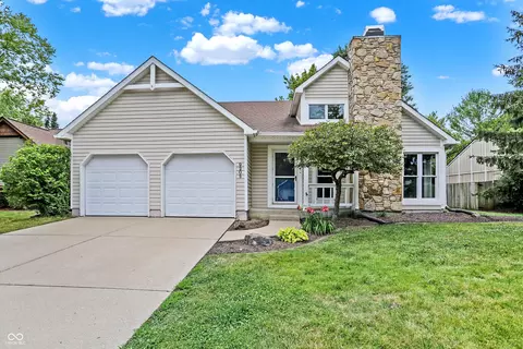 9205 Fireside Dr, Indianapolis, IN 46250