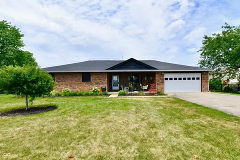 8490 E County Road 200 N, Avon, IN 46123