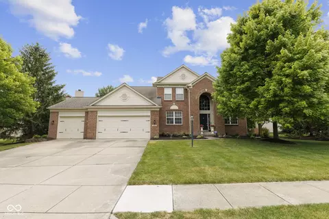 12157 Flagstone Dr, Fishers, IN 46037