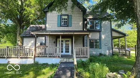 2458 E Cottom Dr, Pimento, IN 47866