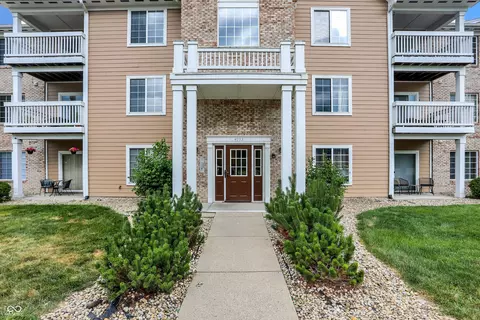 4933 Opal Ridge Ln #101, Indianapolis, IN 46237