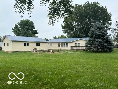 7150 N Railroad St, Monon, IN 47959