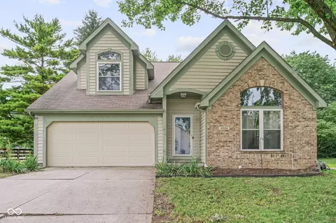 4036 Colchester Dr, Indianapolis, IN 46268
