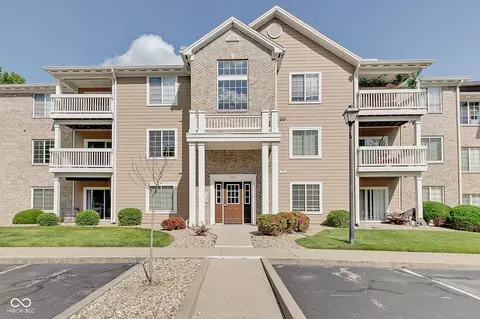 6509 Emerald Hill Ct #205, Indianapolis, IN 46237
