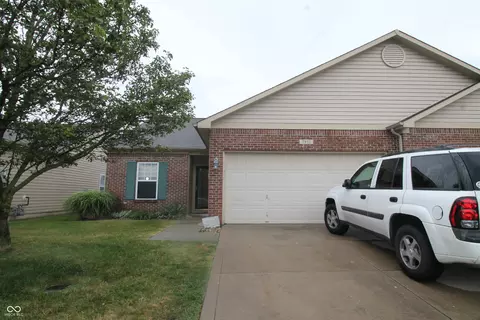 7851 Cork Bend Ln, Indianapolis, IN 46239