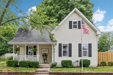 416 School St, Greenfield, IN 46140
