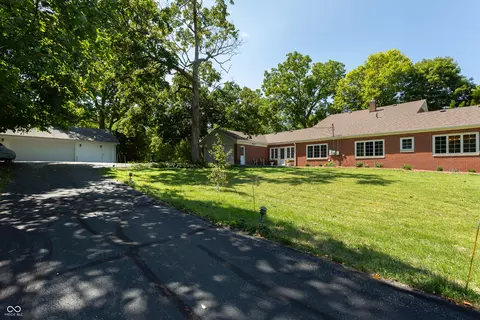 6 Cool Creek Cir, Carmel, IN 46033