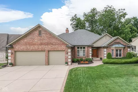 2010 Ridgemere Pl, Greenwood, IN 46143