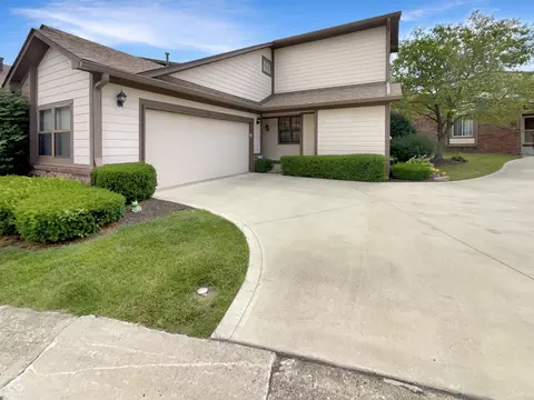 561 Cielo Vista Ct, Greenwood, IN 46143